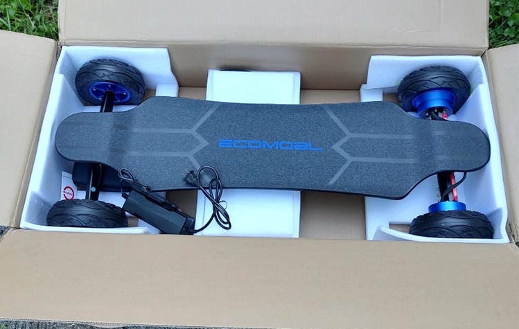 “This is my first Ecomobl board – third electric longboard”–Robert