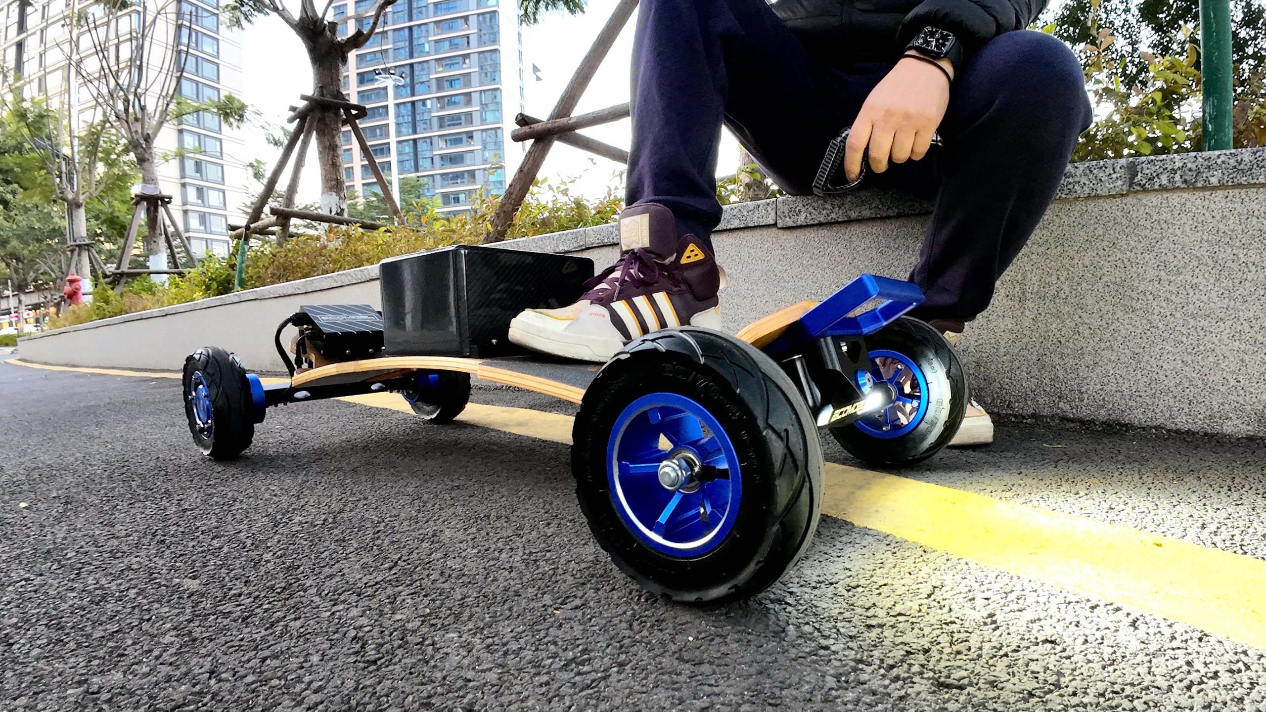 How to Select Your First Electric Skateboard: A Beginner’s Guide